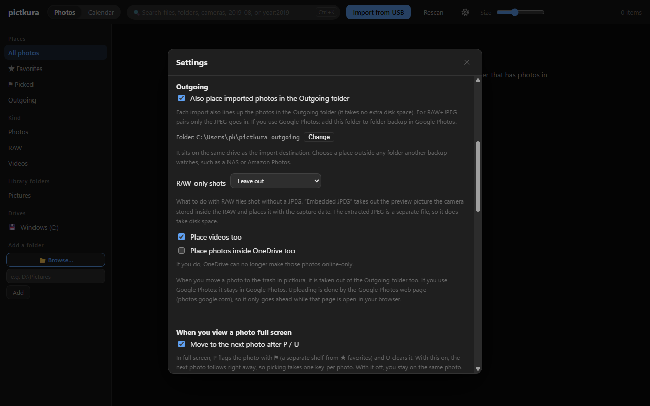 Settings → Outgoing with “Also place imported photos in the Outgoing folder” turned on and the folder location shown